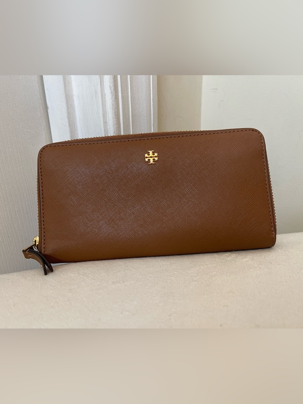 Tory Burch Chestnut Saffiano Zip Wallet with Gold Logo